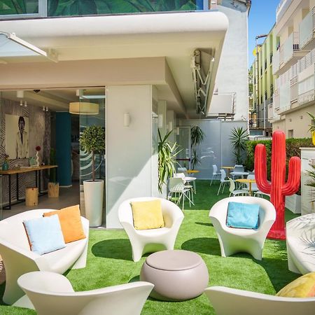 Design Hotel Astra B&B มิซาโน อาดรีอาติโก ภายนอก รูปภาพ